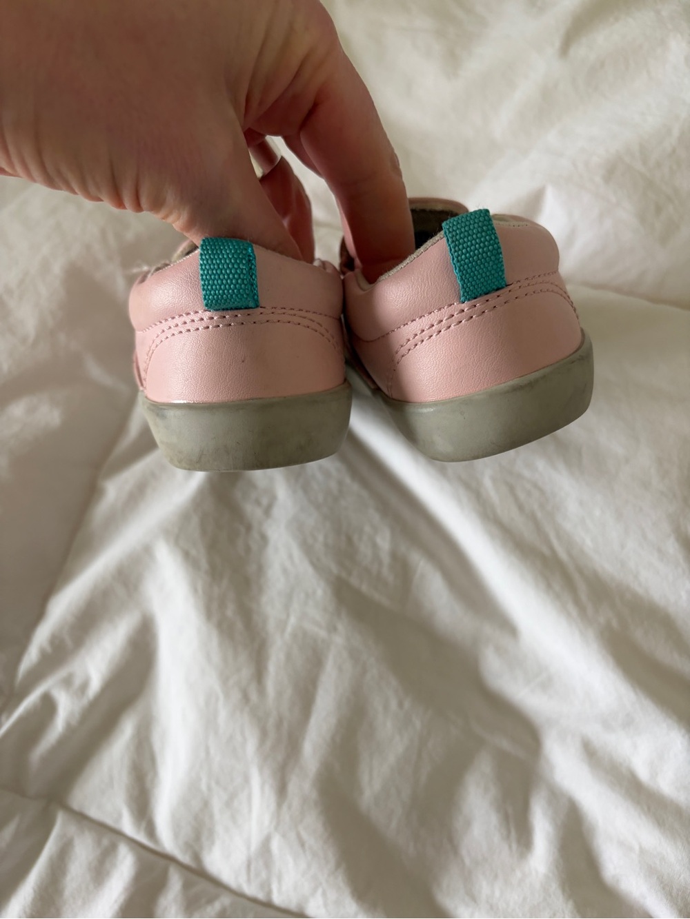 Ten-Little Slip-On Walker Shoes in Light Pink with Teal Pull Tab - Picture 4 of 4